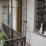 Mercanti E Viaggiatori